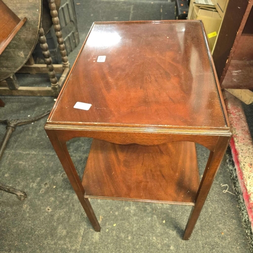 439 - MAHOGANY SIDE TABLE WITH SHELF BENEATH