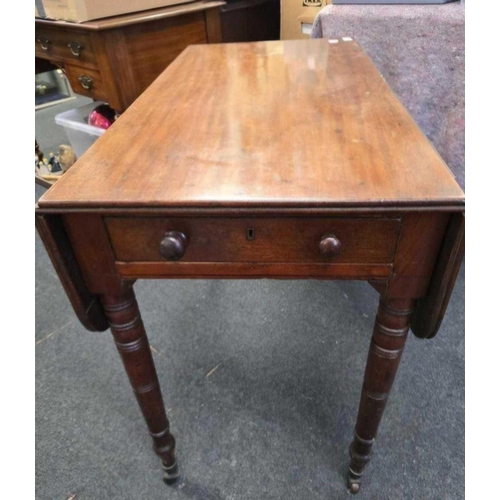 796 - MAHOGANY PEMBROKE TABLE