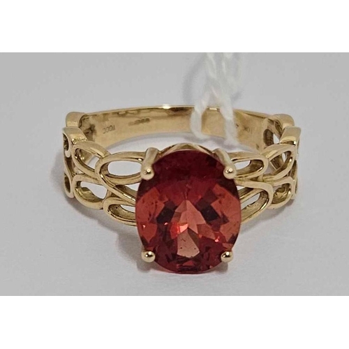 887 - FANCY 9ct ORANGE GEMSTONE RING 2.6g