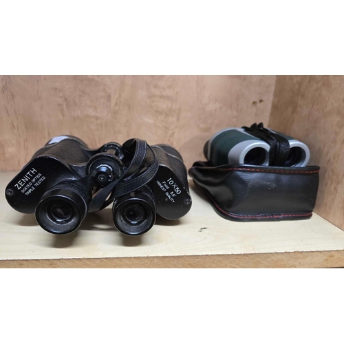 1044 - PAIR OF ZENITH 10 X 50 BINOCULARS, NO CASE & A PAIR OF ZENNOX COMPACT ZOOMS 8 X 17 X 25