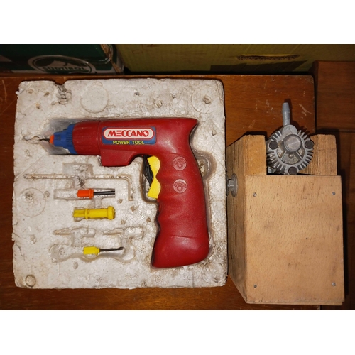 309 - A CARTON OF MECCANO FLAT PLATE WHEEL & A POWER TOOL ETC