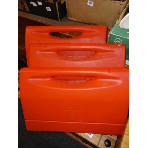 312 - 3 RED MECCANO PLASTIC BRIEFCASES & CONTENTS & 5 YELLOW METAL MECCANO BOXES & CONTENTS