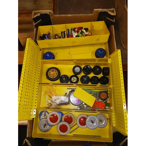 312 - 3 RED MECCANO PLASTIC BRIEFCASES & CONTENTS & 5 YELLOW METAL MECCANO BOXES & CONTENTS