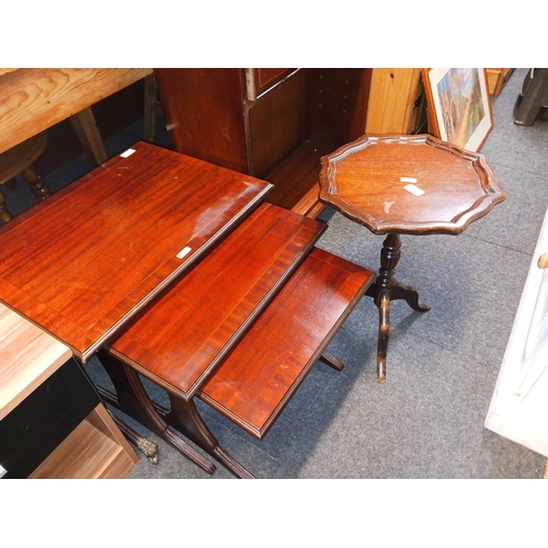 317 - REPRODUCTION SMALL BOOKCASE WITH 2 DRAWERS, WINE TABLE & NEST IF 3 TABLES