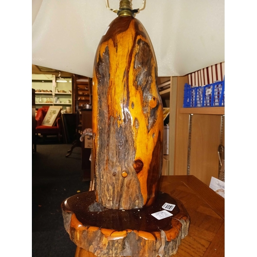 332 - LOG EFFECT TABLE LAMP, 18'' HIGH