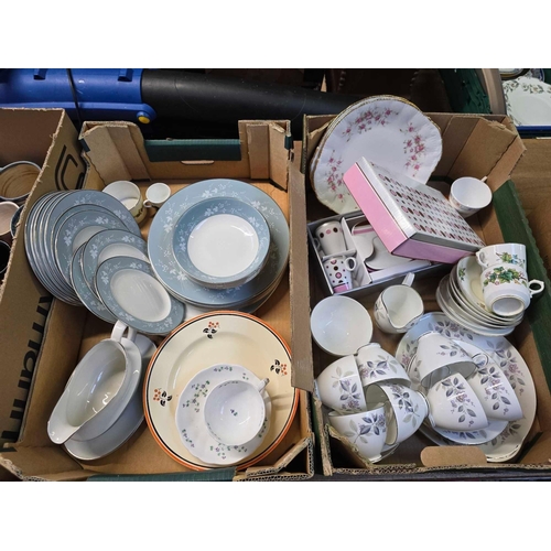 122 - 2 CARTONS OF PART ROYAL DOULTON & ROYAL ADDERLEY CUPS & SAUCERS, PLATES, A BOX OF MAXWELL WILLIAMS D... 