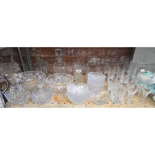 246 - SHELF OF MISC CRYSTAL BOWLS, GLASSES, DISHES, DECANTER & A KNIGHT ON HORSEBACK BOTTLE