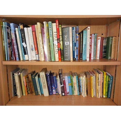 306 - SHELVES OF MIXED HARDBACK & PAPER BACK BOOKS, SMALL QTY OF RAILWAY BOOKS