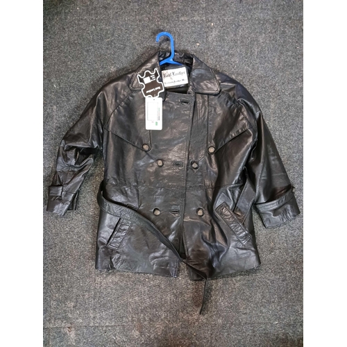 353 - LEATHER JACKET, SIZE UNKNOWN