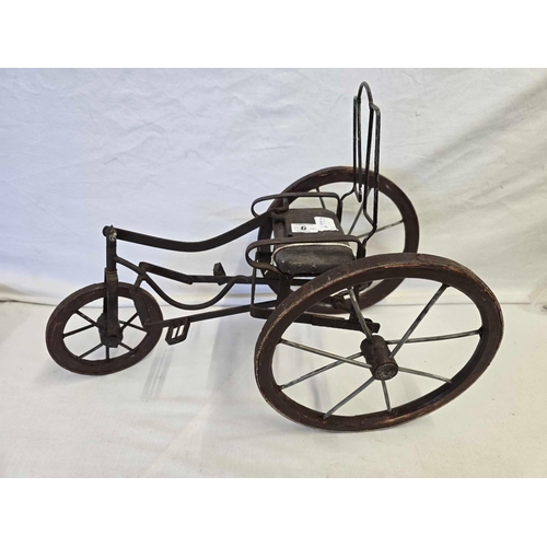 6 - VINTAGE CHILD'S PULL-A-LONG CARRIAGE, 1930'S / 40'S