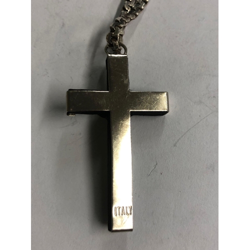 752 - SILVER CHAIN WITH RELIGIOUS CROSS, CHAIN APPROX 13g