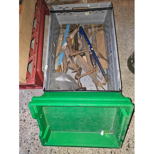 91 - CRATE OF TOOLS INCL; FILES, VINTAGE WOOD BRACE & 2 GREEN TRAYS