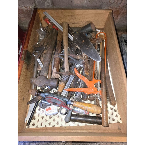 92 - CARTON OF MISC TOOLS INCL; HAMMER, PLIERS