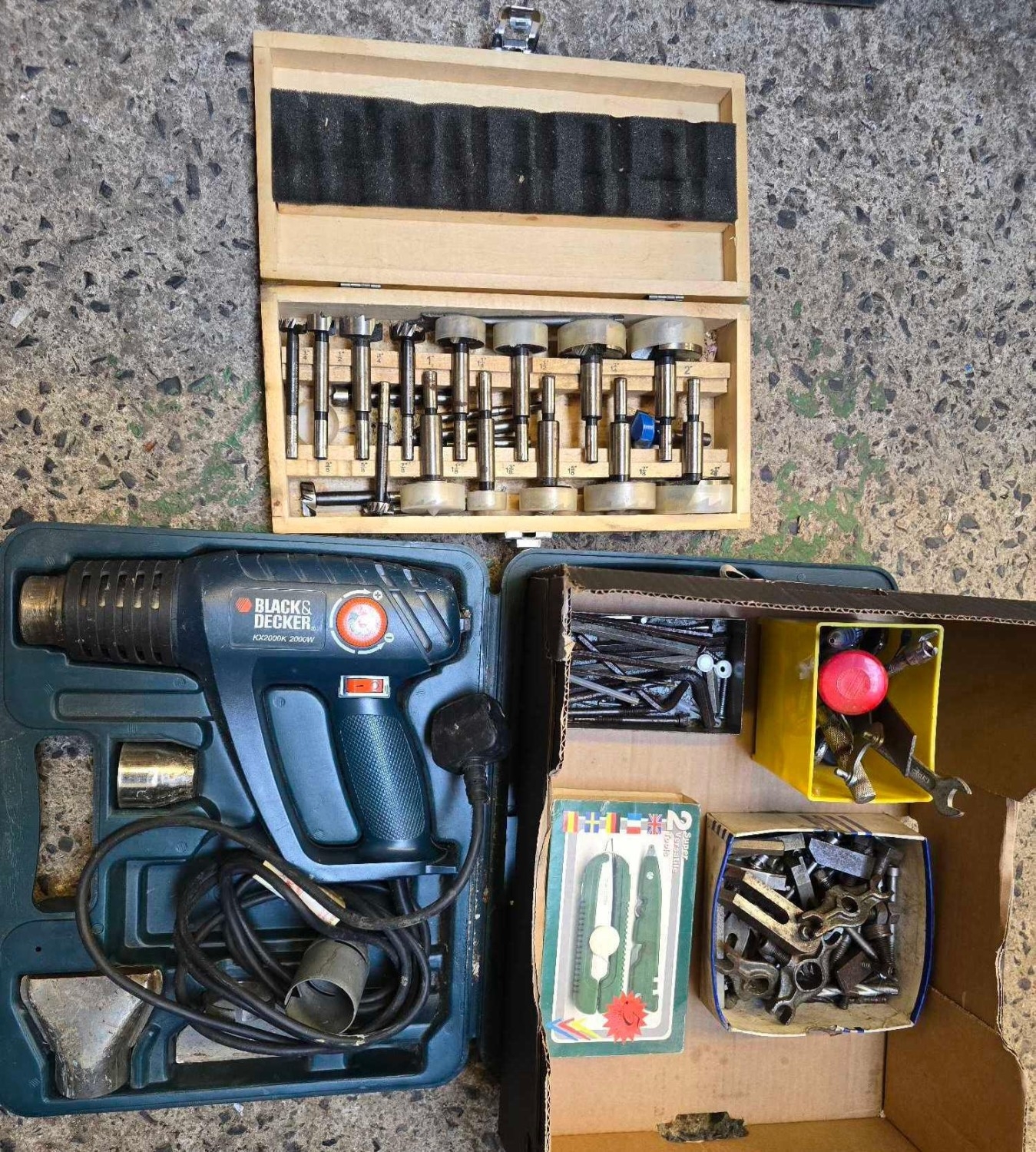BLACK & DECKER HEAT GUN & A CARTON WITH BOXED SET OF ROUTERS & OTHER ...