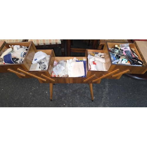 CONCERTINA SEWING BOX & CONTENTS
