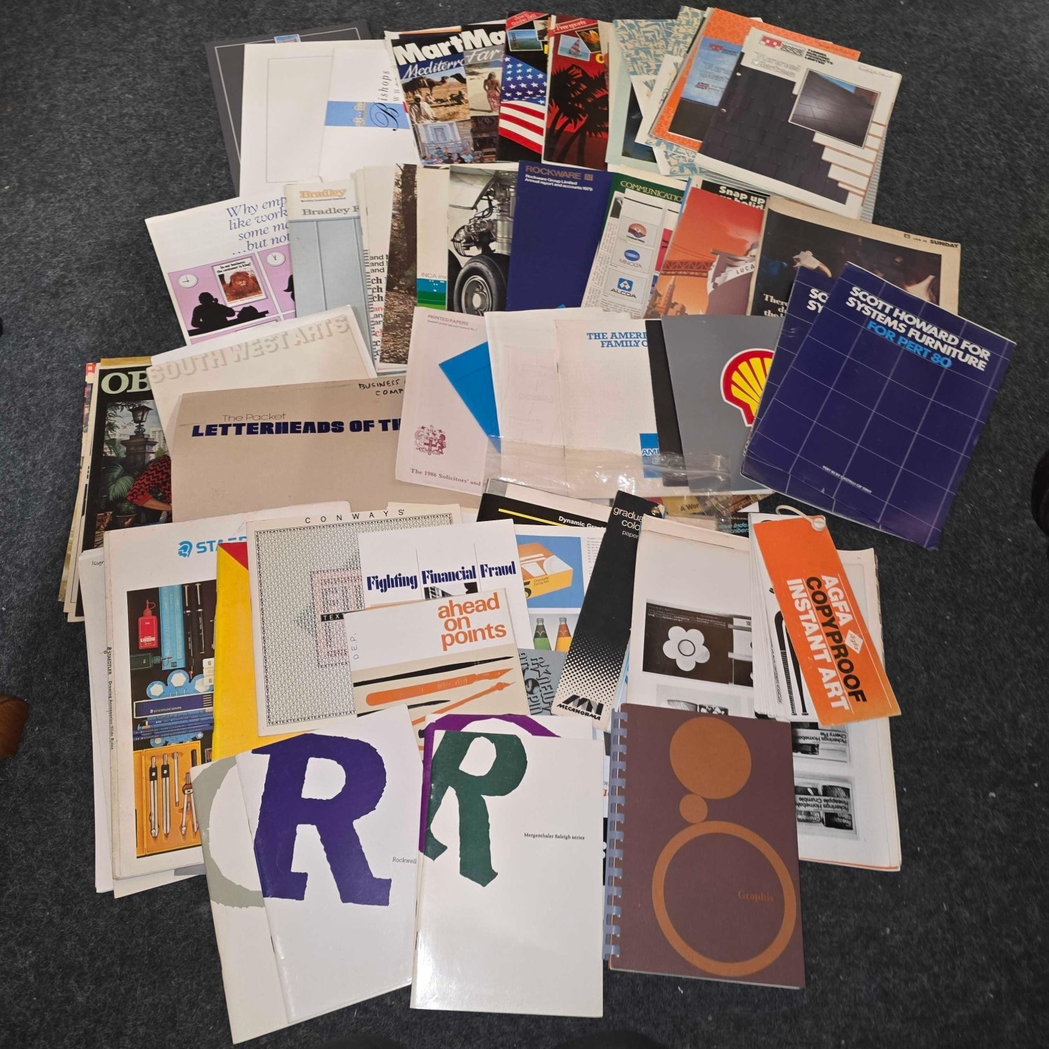 BOX OF MISC DESIGN PRINT PUBLISHING 1970 - 80'S SAMPLE MAGAZINES