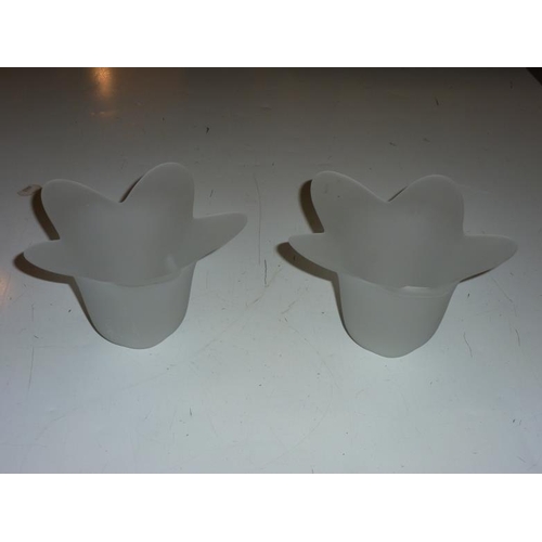 250 - Pair of Art Deco glass lampshades