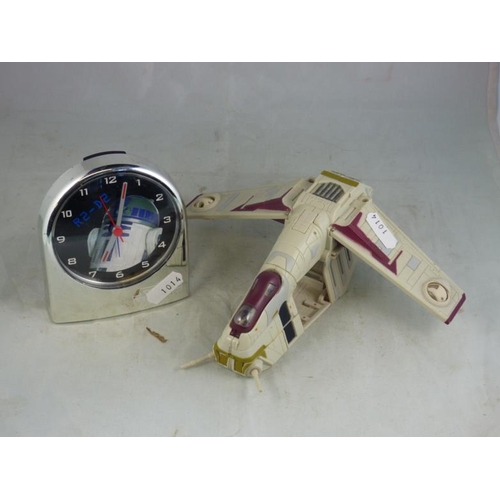 142 - Assortment of Star Wars Models and Clock