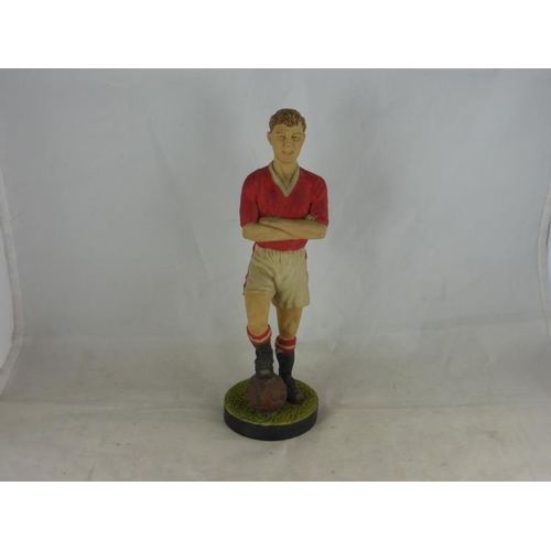 10a - Vintage figurine of Duncan Edwards