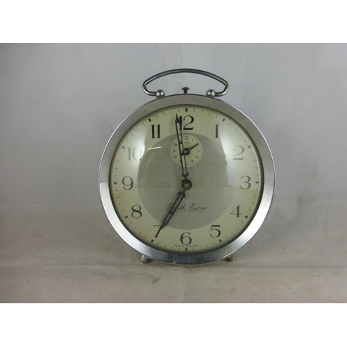 19 - Vintage baby blue Smith Alarm clock