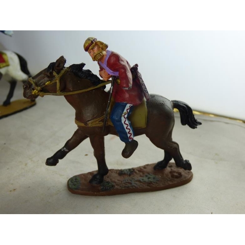 190 - Large collection of vintage metal figures on horseback