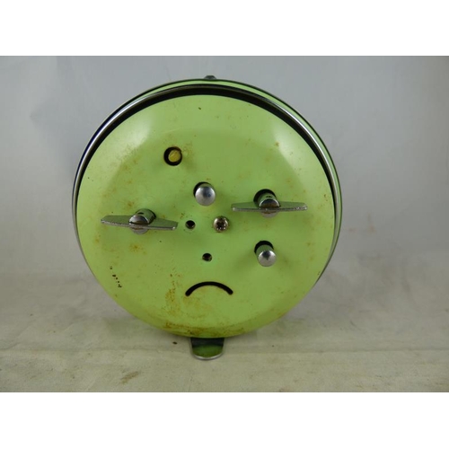 220 - Retro green alarm clock