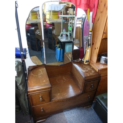 594 - Vintage wooden dressing table with mirror