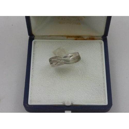 46 - Silver 925 Ring with Presentation Box