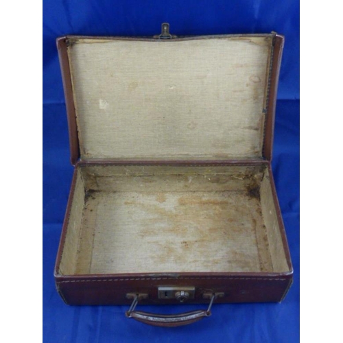 192 - Vintage Others Travel Case