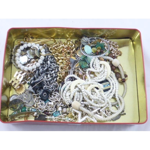 595 - Mixed Selection of Costume Jewellery in Christmas Tin