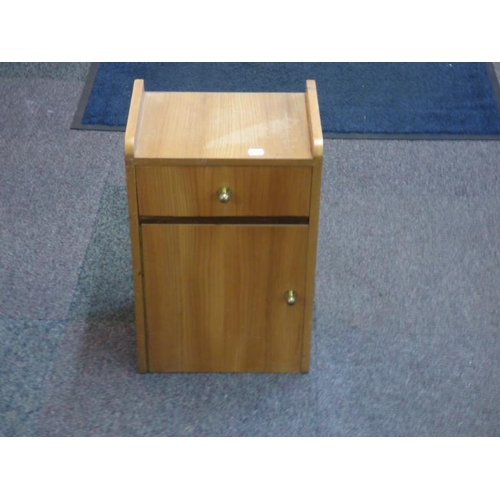 705 - Small bedside cabinet