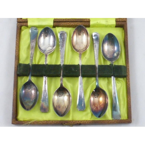 84 - Vintage Case Set 6 Silver Plate Dubarry Teaspoons Bennett & Heron Sheffield VGC