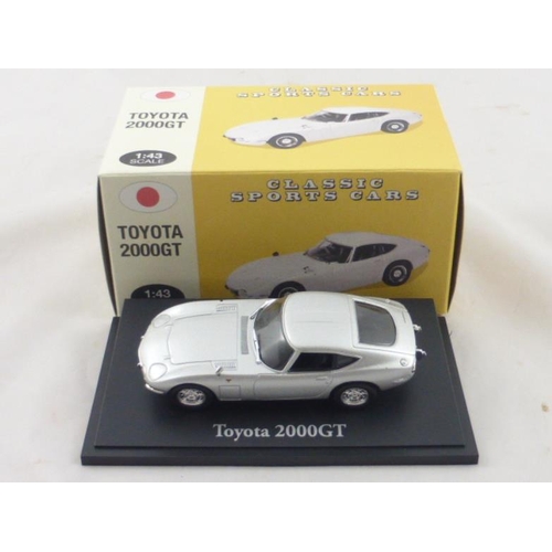 90 - Atlas editions classic sports cars Toyota 2000GT 1.43 scale