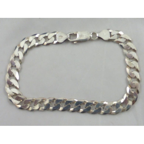 121 - Silver 925 Curb Link Bracelet complete with Presentation Box