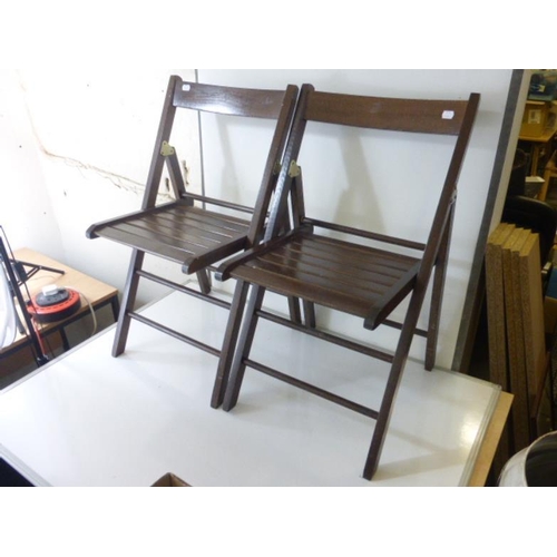 408 - Pair of Vintage Hardwood Foldable Garden Chairs