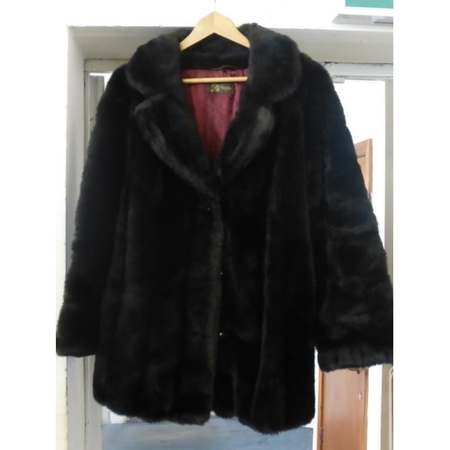 554 - Collection of three ladies fur coats