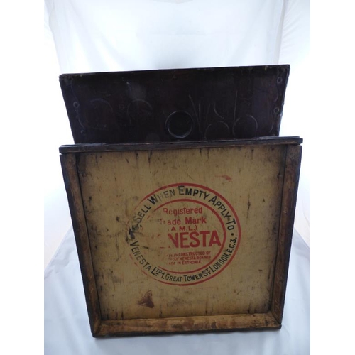 562 - Antique Venesta Esthonia Waterproof Packing Crate Possibly used for Spices.