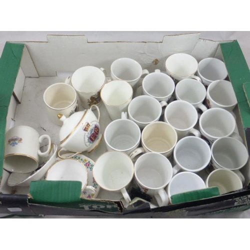 589 - Large collection of commemorative cups and other