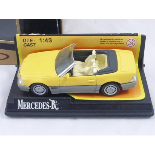 83 - Maisto Mercedes Benz SLK 1:18 in Box with Mercedes die cast 1:43 model car