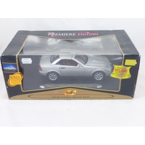 83 - Maisto Mercedes Benz SLK 1:18 in Box with Mercedes die cast 1:43 model car