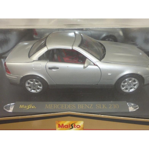 83 - Maisto Mercedes Benz SLK 1:18 in Box with Mercedes die cast 1:43 model car