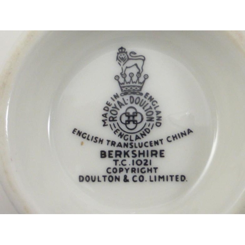 90 - Royal Doulton Berkshire Fine China Dinner Service Consisting of 55 Pieces Including Soop Bowls, Plat... 