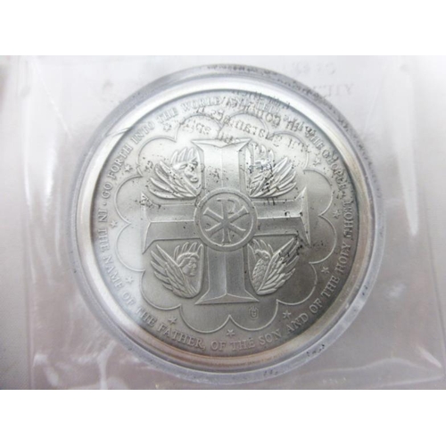 98 - Limited Edition Silver plated Commemorative Coin celebrating The History of Christianity complete wi... 