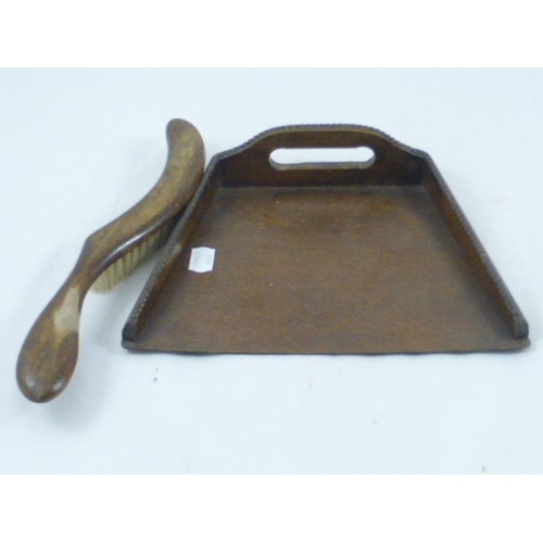 179 - Vintage Wooden Crumb Tray complete with Brush