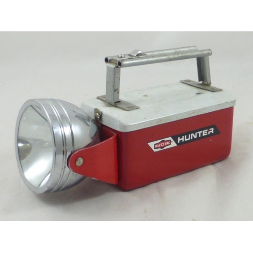 272 - Ray-O-Vac Hunter Battery Operated Lantern