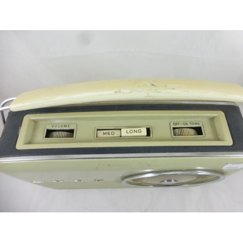 109 - Vintage Bush Radio Model TR82C