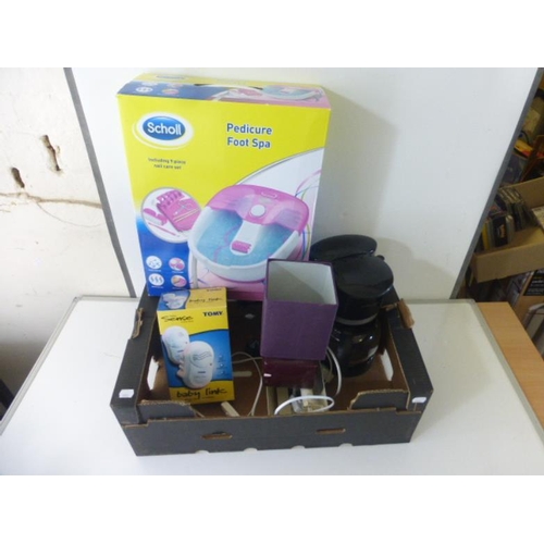 654 - Mixed collection of electricals to include foot spa, lamps and other