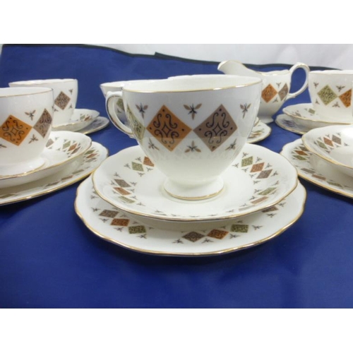 284 - Twenty Piece Colclough Tea Set complete with Sugar Bowl and Milk Jug