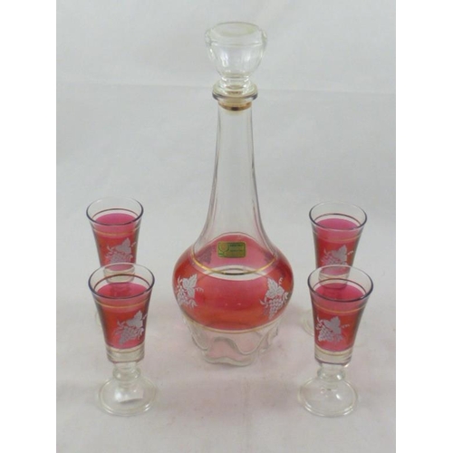 7 - Lubiana (Italy) Decanter and Four Matching Liqueur Glasses circa 1960 / 1970