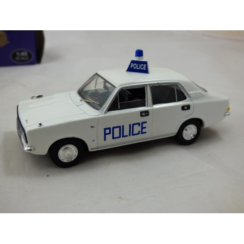 106 - Selection of Five Atlas Editions Die-Cast Scale Models of Police Cars one complete with Box and Cert... 